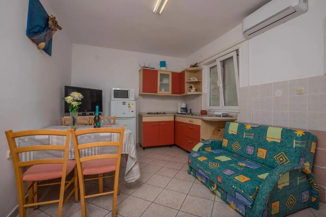 Apartment In Dramalj 41384