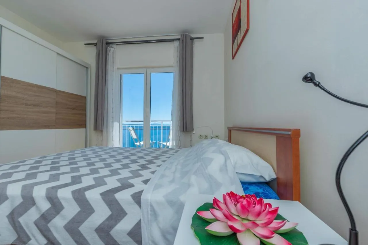 Apartment In Dramalj 41384